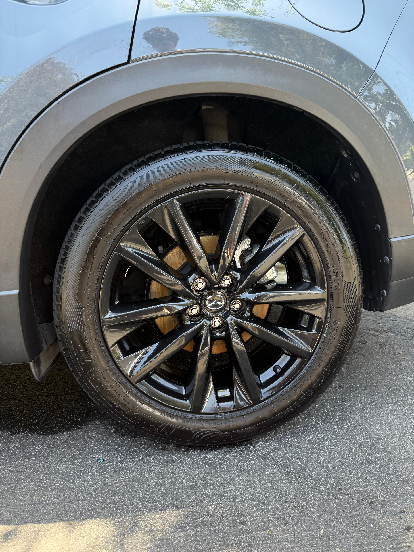 Wheel & tire detail